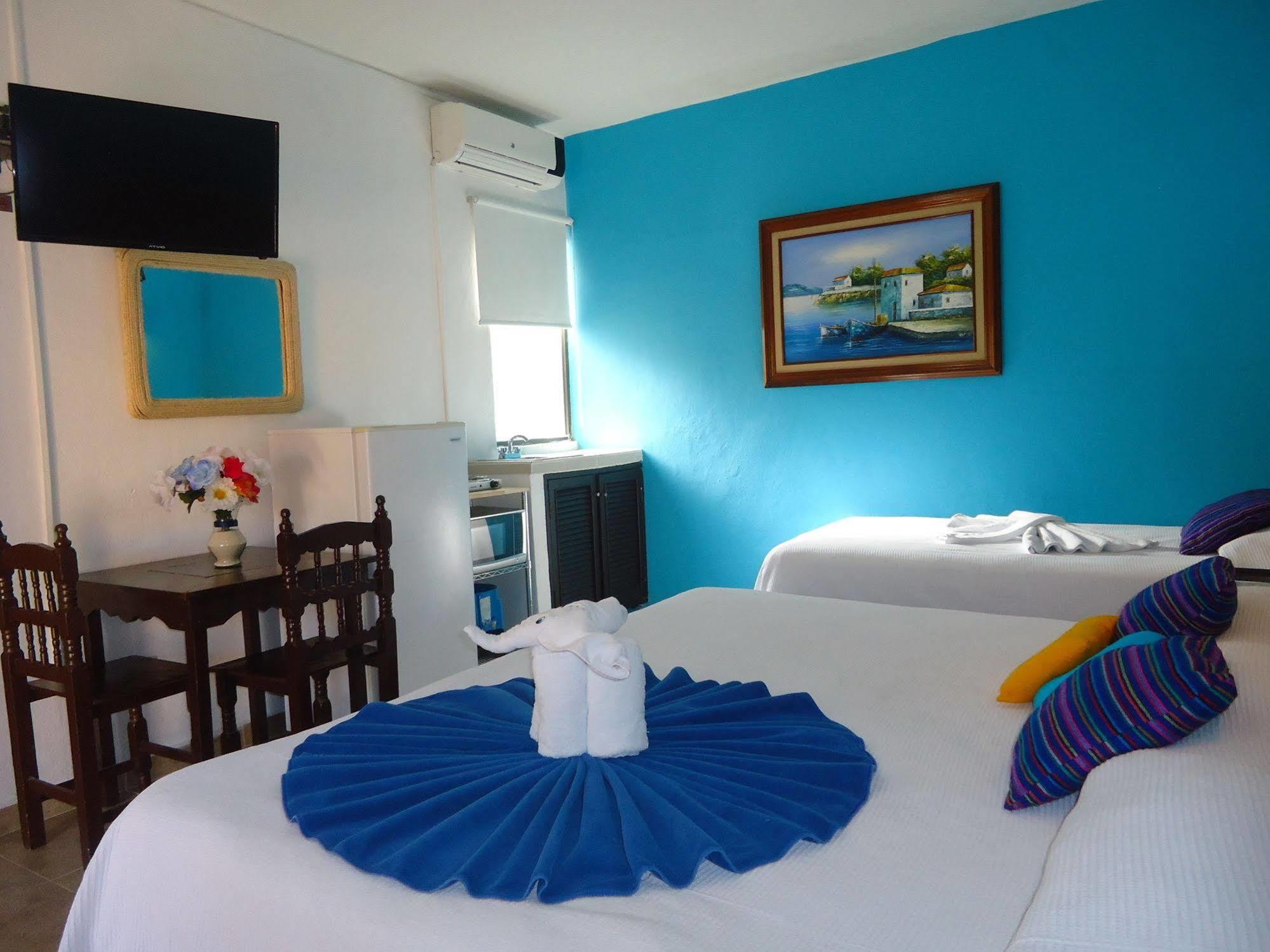 El Acuario Hotel Playa del Carmen Extérieur photo